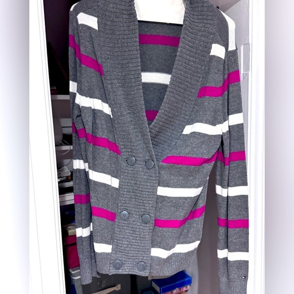 ✨ Cozy Tommy Hilfiger Women’s Sweater - Never Worn ✨ - Picture 2 of 15